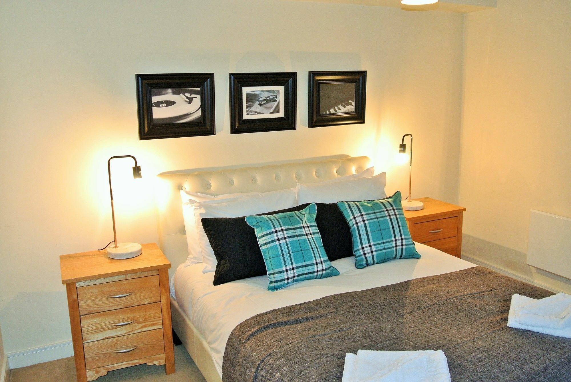Oyo Approved Serviced Apartments Steam Mill Chester Exterior foto